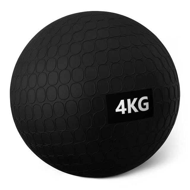 Balón de golpeo Amazon Basics negro de 4 kg con superficie texturada antideslizante