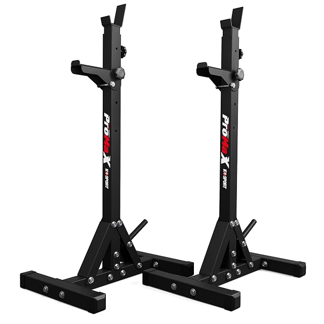 Dos soportes de sentadilla K-Sport ProMaX negros con J-hooks, brazos de seguridad y bases triangulares atornilladas